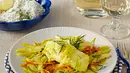 Gedünstetes Kabeljaufilet mit Safransoße auf Fenchel-Gemüse Rezept - Foto: LECKER @ Bauer Media Group