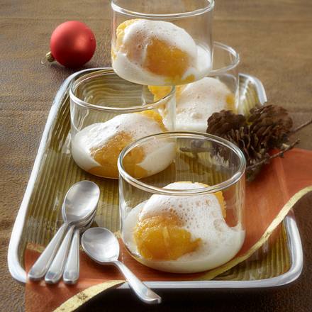 Geeiste Clementinencreme mit Milchschaum Rezept