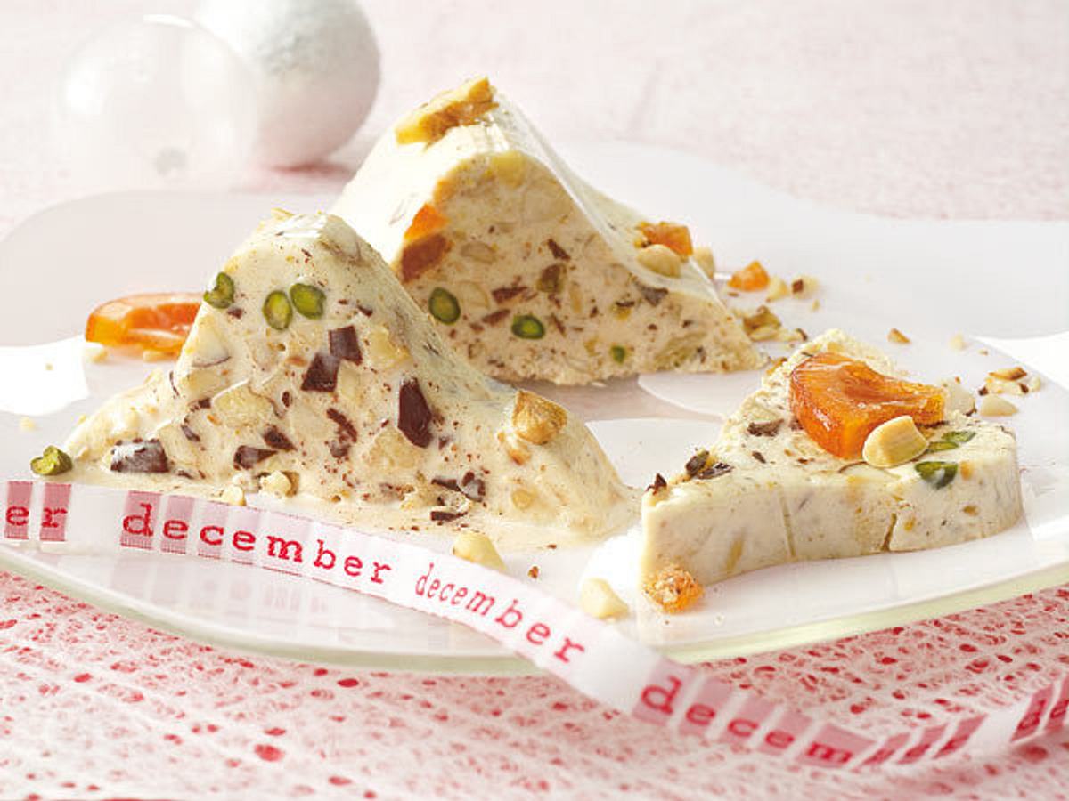 Geeistes Weihnachtsparfait Rezept