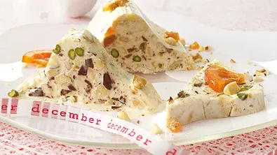 Geeistes Weihnachtsparfait Rezept - Foto: LECKER @ Bauer Media Group