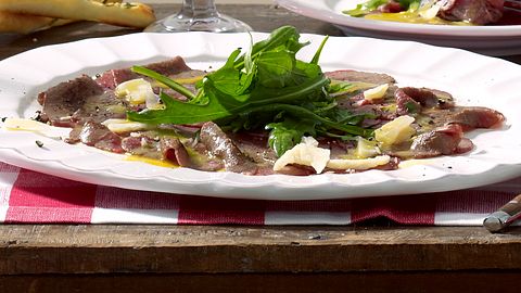 Geflämmtes Rinder-Carpaccio Rezept - Foto: House of Food / Bauer Food Experts KG