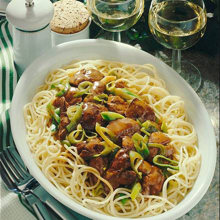 Geflügelragout mit Spaghetti Rezept Geflügelragout mit Spaghetti Rezept