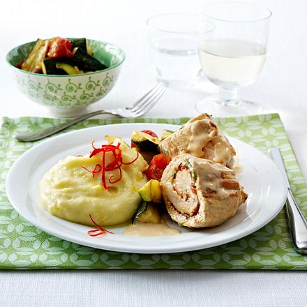 Geflügelroulade mit Kartoffelpüree Rezept Geflügelroulade mit Kartoffelpüree Rezept