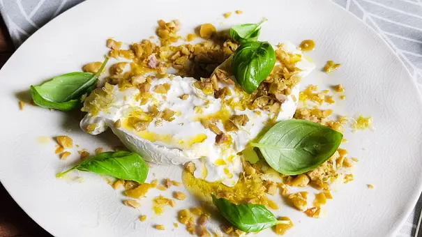 5 Burrata-Rezepte, die du direkt nachkochen willst - Foto: LECKER @ Bauer Media Group 5 Burrata-Rezepte, die du direkt nachkochen willst - Foto: LECKER @ Bauer Media Group