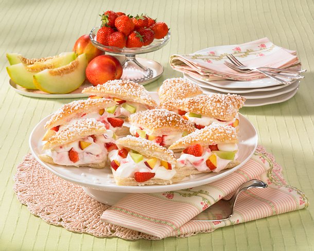 Gefüllte Blätterteigecken Rezept Gefüllte Blätterteigecken Rezept