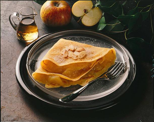 Gefüllte Crêpes Rezept | LECKER