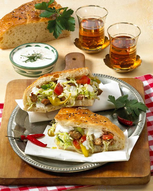 Gefüllte Dönertaschen Rezept | LECKER