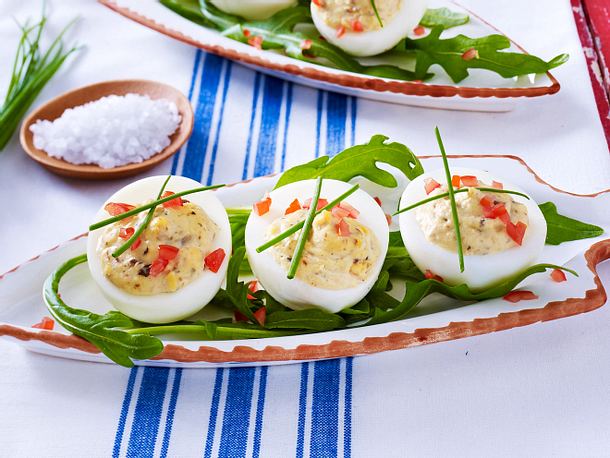Gefüllte Eier mit Sprotten Rezept Gefüllte Eier mit Sprotten Rezept