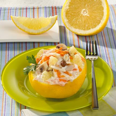 Gefüllte Grapefruit mit Farmersalat Rezept Gefüllte Grapefruit mit Farmersalat Rezept