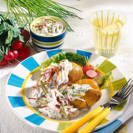 Gefüllte Kartoffeln mit Gemüsequark Rezept