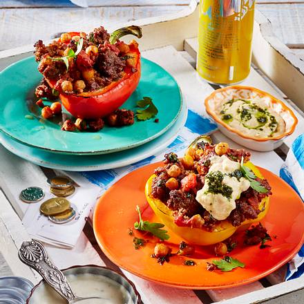 Gefüllte Paprika mit Rinderhack & Kichererbsen Rezept Gefüllte Paprika mit Rinderhack & Kichererbsen Rezept