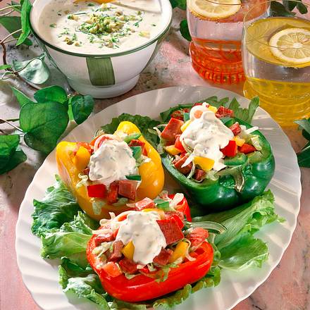 Gefüllte Paprika mit Sülzsalat Rezept Gefüllte Paprika mit Sülzsalat Rezept
