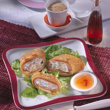 Gefüllte Pfannkuchen-Rollen Rezept Gefüllte Pfannkuchen-Rollen Rezept