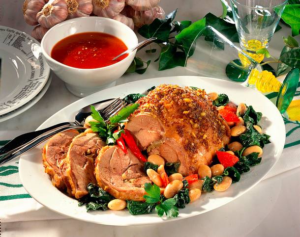 Gefüllte Putenoberkeule mit Spinatgemüse Rezept Gefüllte Putenoberkeule mit Spinatgemüse Rezept