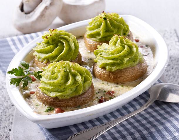 Gefüllte Riesenchampignons mit Broccoli-Püree Rezept Gefüllte Riesenchampignons mit Broccoli-Püree Rezept