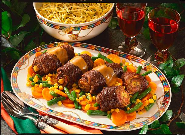 Gefüllte Rinderrouladen Rezept Gefüllte Rinderrouladen Rezept