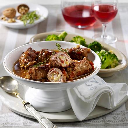 Gefüllte Schweineröllchen mit Broccoli Rezept Gefüllte Schweineröllchen mit Broccoli Rezept