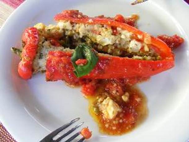 Gefüllte Spitzpaprika mit Couscous und Schafskäse Rezept Gefüllte Spitzpaprika mit Couscous und Schafskäse Rezept