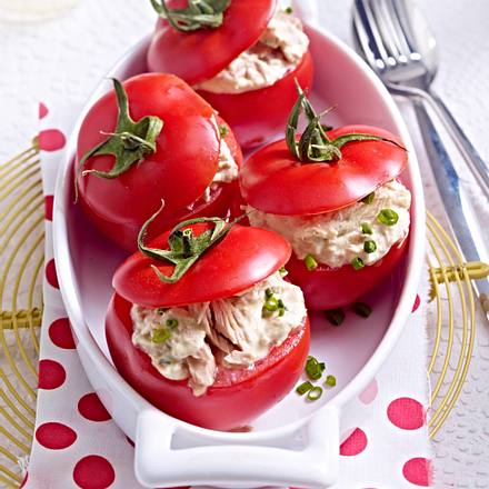 Gefüllte Tomaten mit Thunfisch Rezept