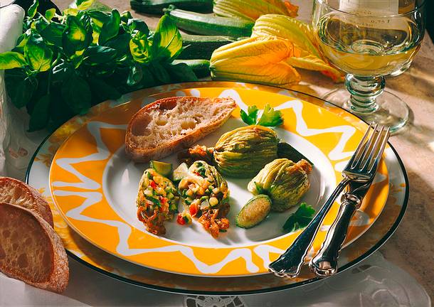 Gefüllte Zucchiniblüten Rezept Gefüllte Zucchiniblüten Rezept