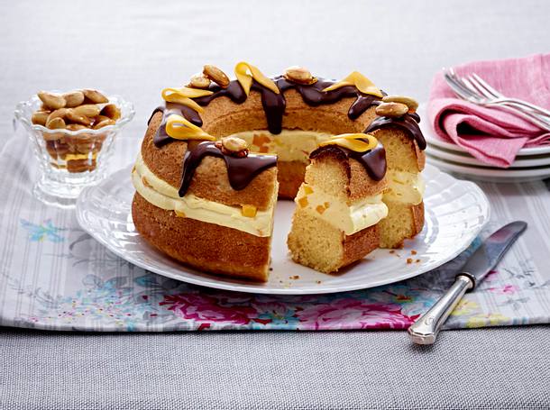 Gefüllter Kranzkuchen mit Mango-Mascaronecreme und Schokoguss Rezept Gefüllter Kranzkuchen mit Mango-Mascaronecreme und Schokoguss Rezept