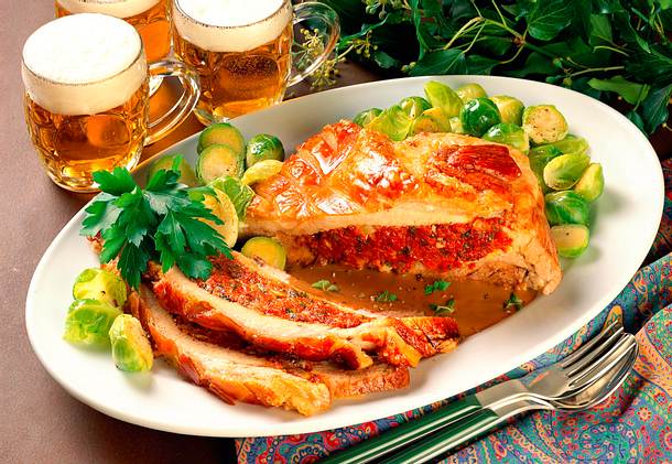 Gefüllter Schweinerippenbraten Rezept