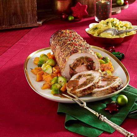 Gefüllter Schweinerollbraten mit Rosenkohl-Möhrengemüse und Spätzle Rezept Gefüllter Schweinerollbraten mit Rosenkohl-Möhrengemüse und Spätzle Rezept