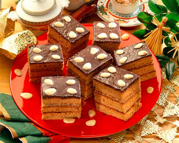 Gefüllter Weihnachtshonigkuchen Rezept Gefüllter Weihnachtshonigkuchen Rezept