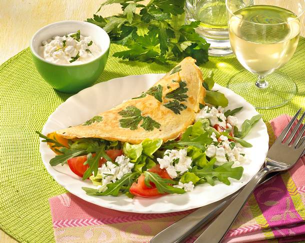Gefülltes Kräuteromelett Rezept Gefülltes Kräuteromelett Rezept