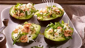 Gefüllte Avocado mit Reis-Krabbensalat Rezept - Foto: LECKER @ Bauer Media Group