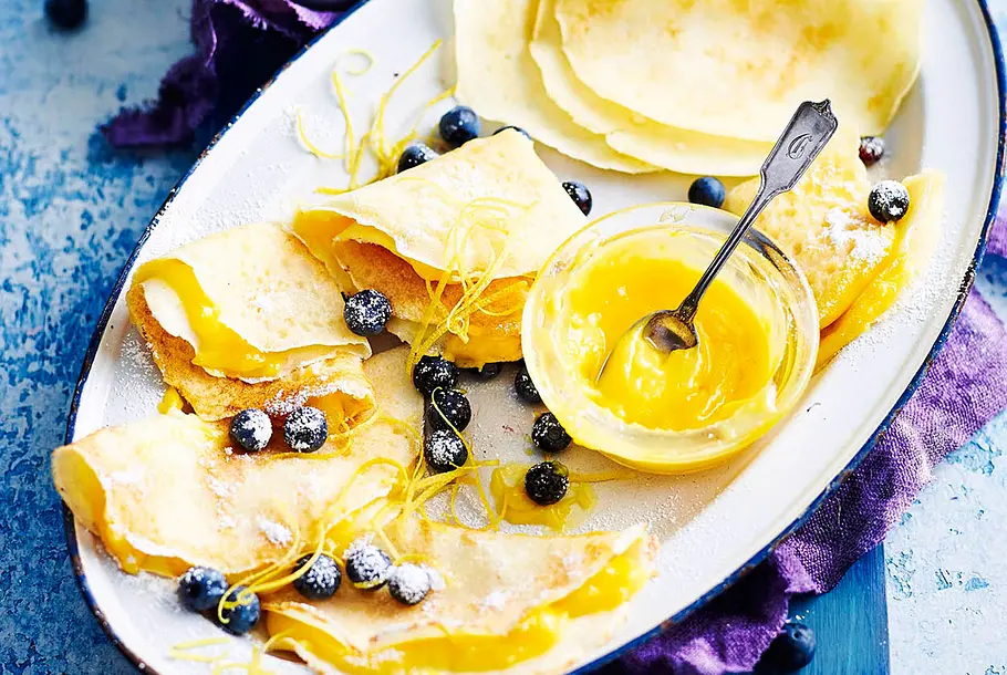 Gefüllte Crêpes mit Heidelbeeren & Lemon curd Gefüllte Crêpes mit Heidelbeeren & Lemon Curd Rezept