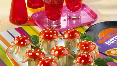 Gefüllte Eier mit Fleischsalat Rezept - Foto: LECKER @ Bauer Media Group