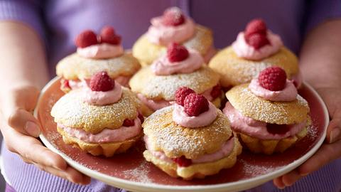 Gefüllte Himbeer-Muffins Rezept - Foto: House of Food / Bauer Food Experts KG
