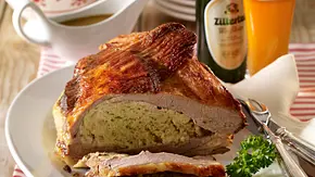Gefüllte Kalbsbrust in Biersoße Rezept - Foto: LECKER @ Bauer Media Group