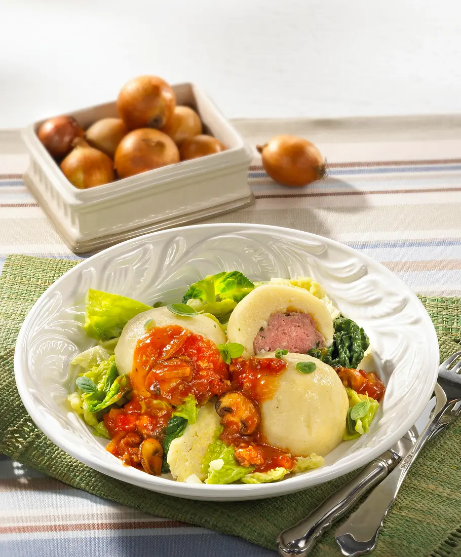 Gefüllte Kartoffelklöße mit Mett Rezept