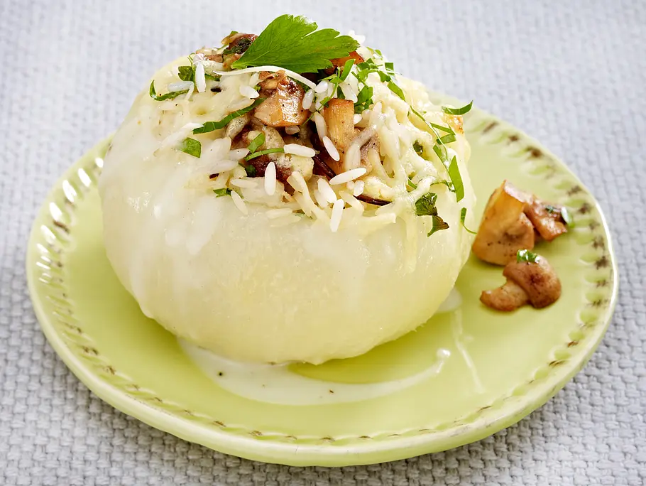 Gefüllte Kohlrabi mit Reis Rezept Gefüllte Kohlrabi mit Reis Rezept