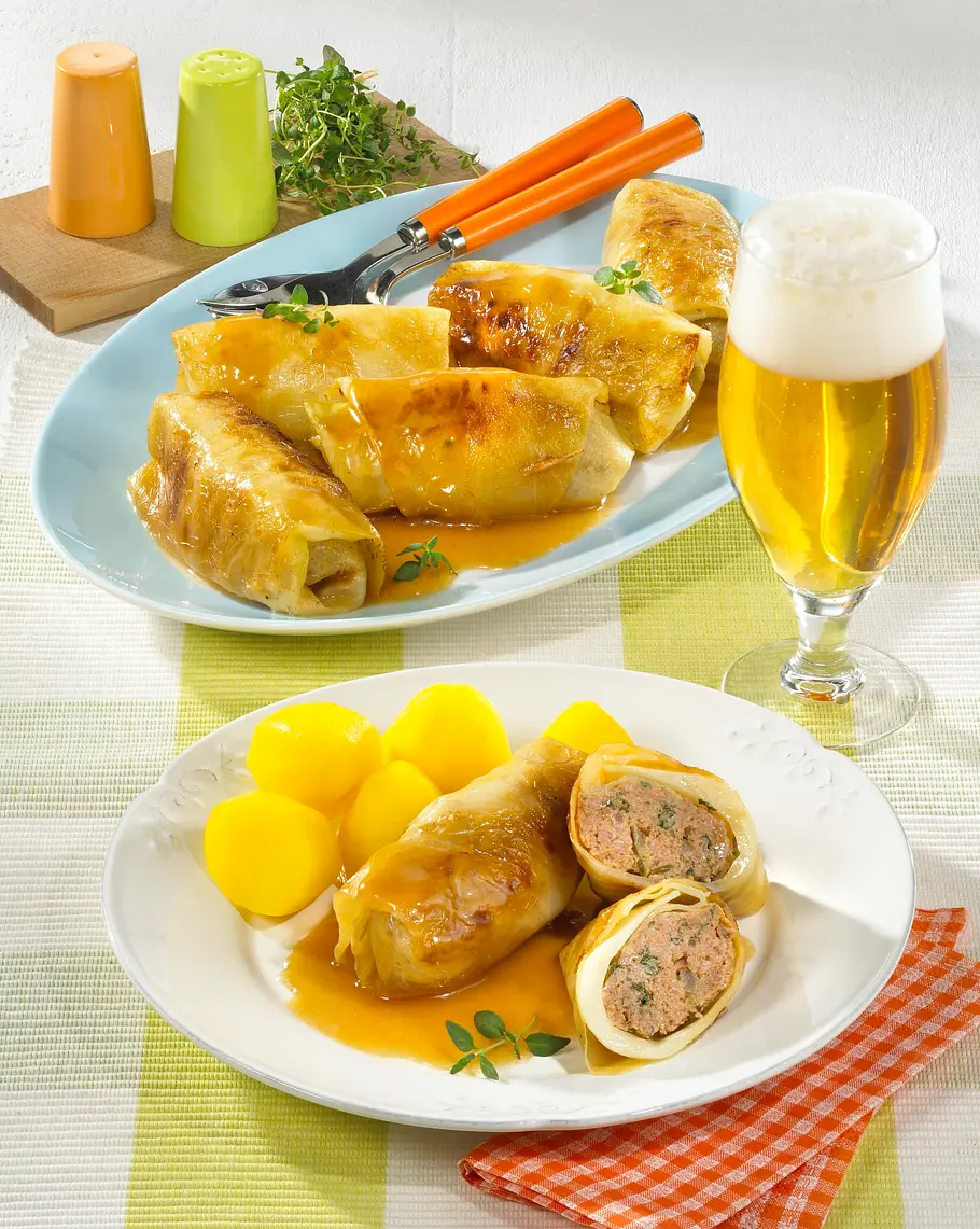 Gefüllte Kohlrouladen Rezept Gefüllte Kohlrouladen Rezept