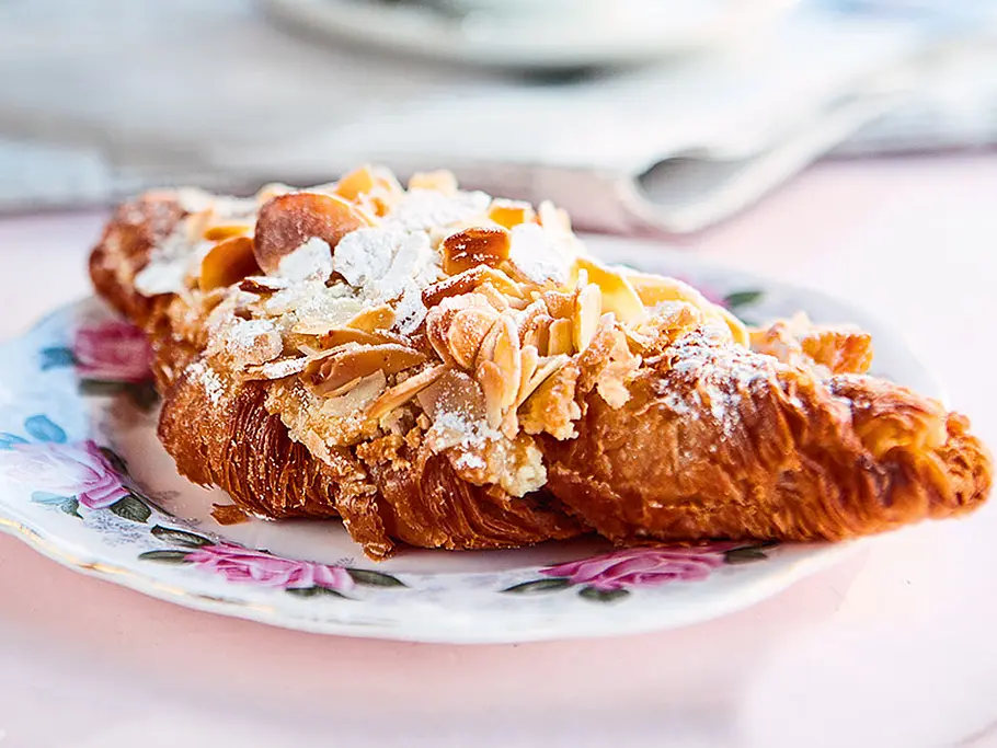 Gefüllte Mandelcroissants Rezept Gefüllte Mandelcroissants Rezept