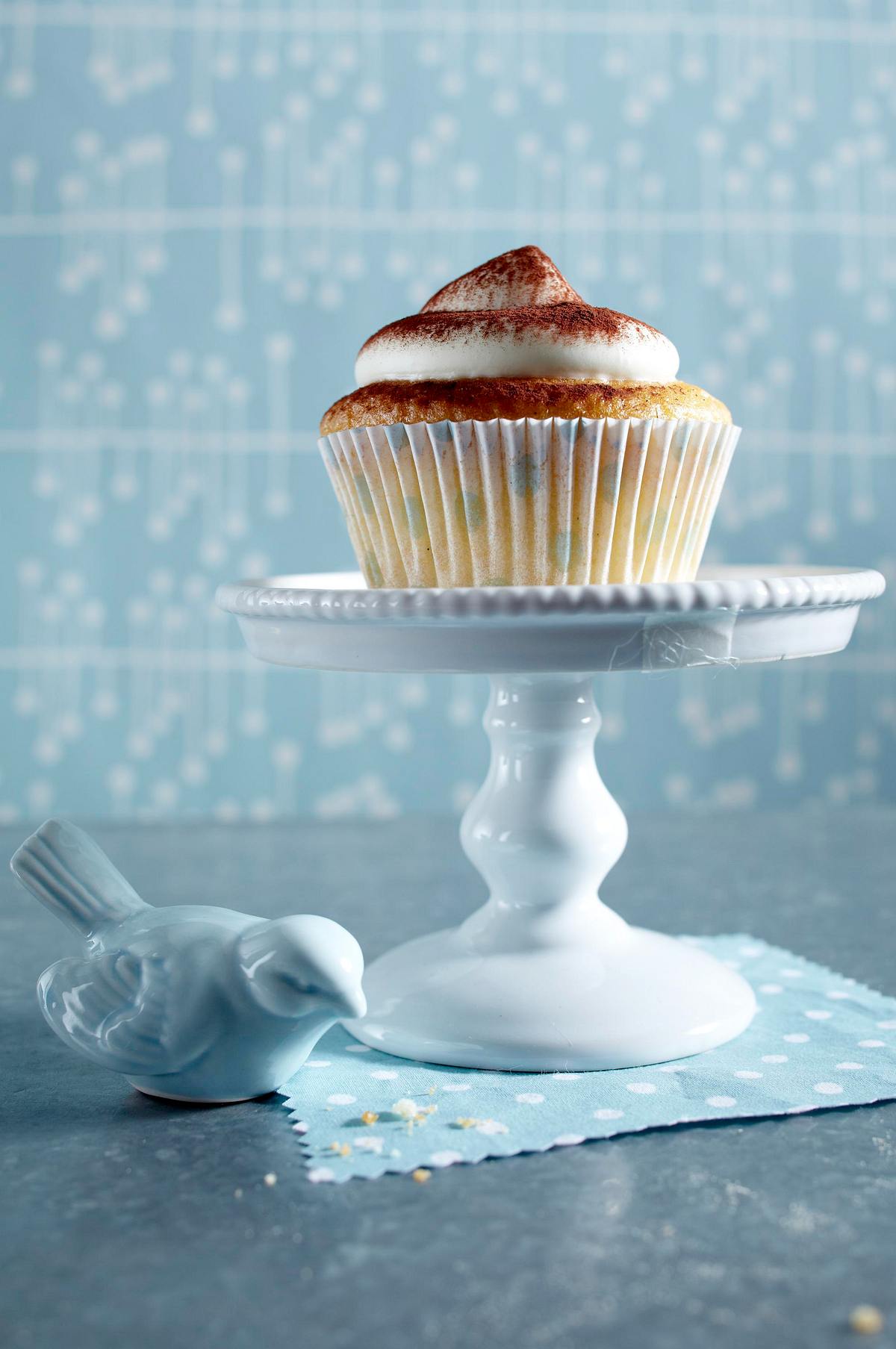 Gefüllte Muffins mit Roter Grütze und Vanillepudding Rezept