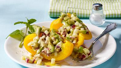 Gefüllte Paprika mit Avocado-Salsa Rezept - Foto: LECKER @ Bauer Media Group