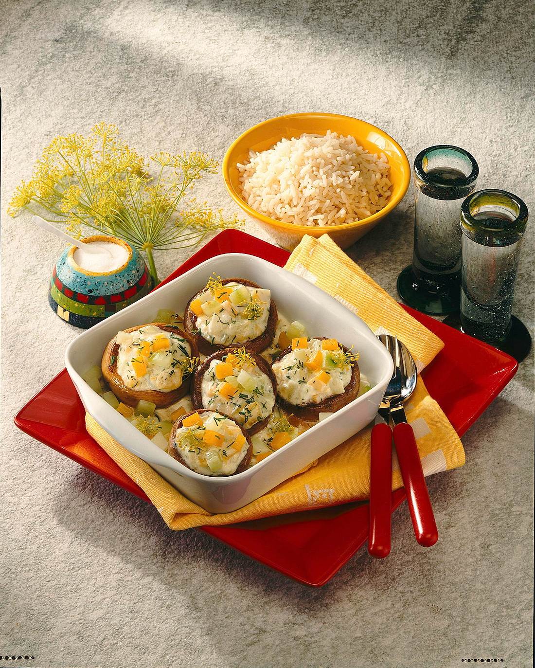 Gefüllte Riesenchampignons Rezept | LECKER