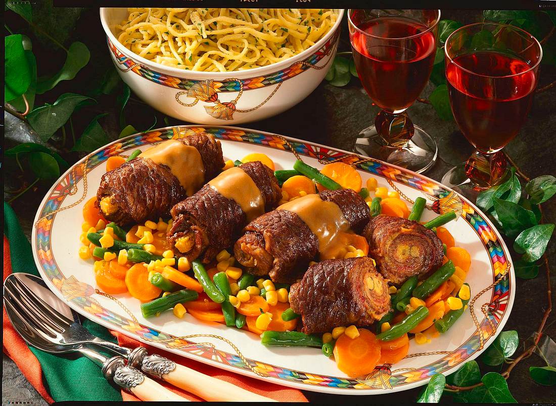 Gefüllte Rinderrouladen Rezept | LECKER