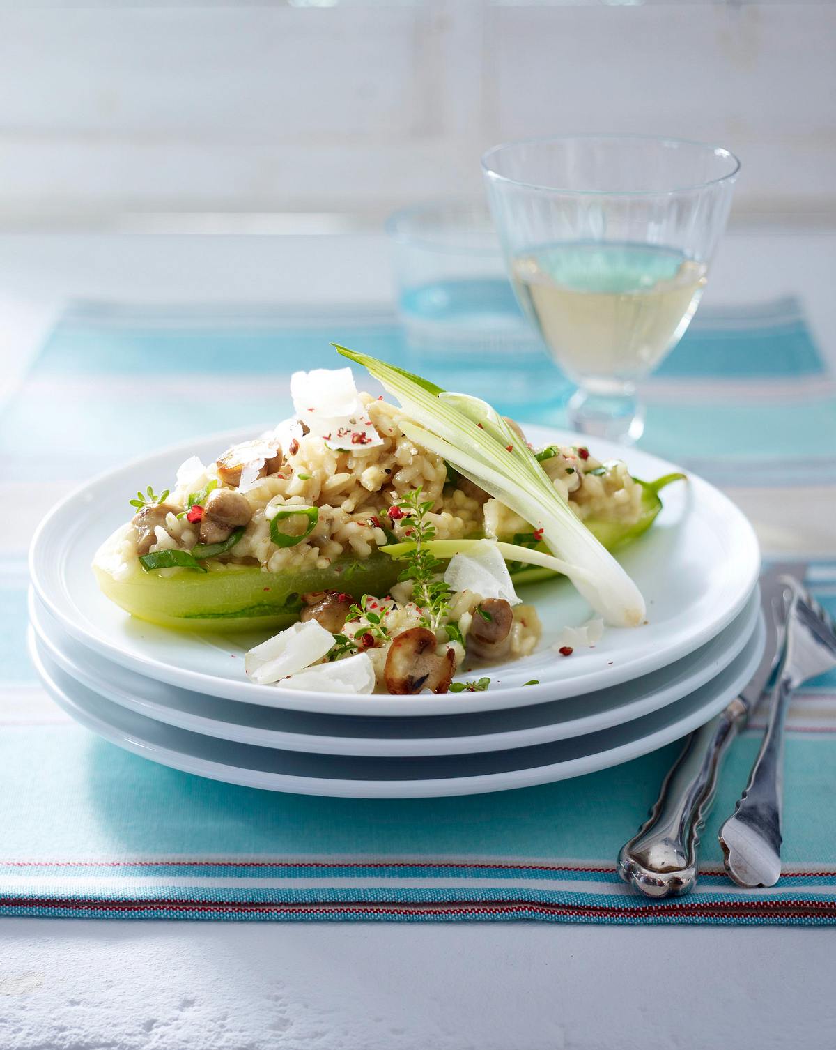 Gefüllte Schmorgurken mit Steinpilzrisotto Rezept