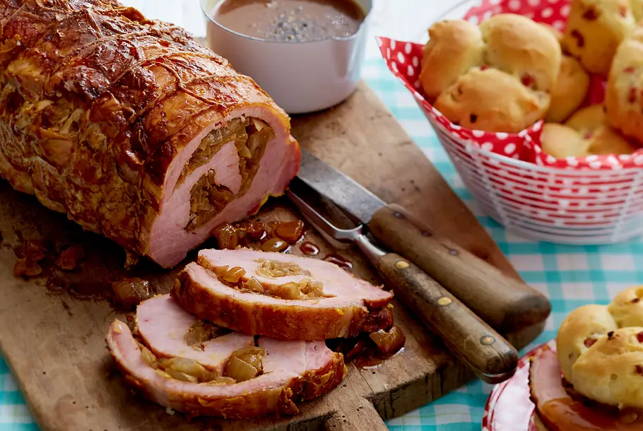 Gefüllte Spießrollbraten vom Kasseler Rezept Gefüllte Spießrollbraten vom Kasseler Rezept