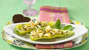 Gefüllte Spitzpaprika mit Schafskäse (Diät) Rezept - Foto: LECKER @ Bauer Media Group