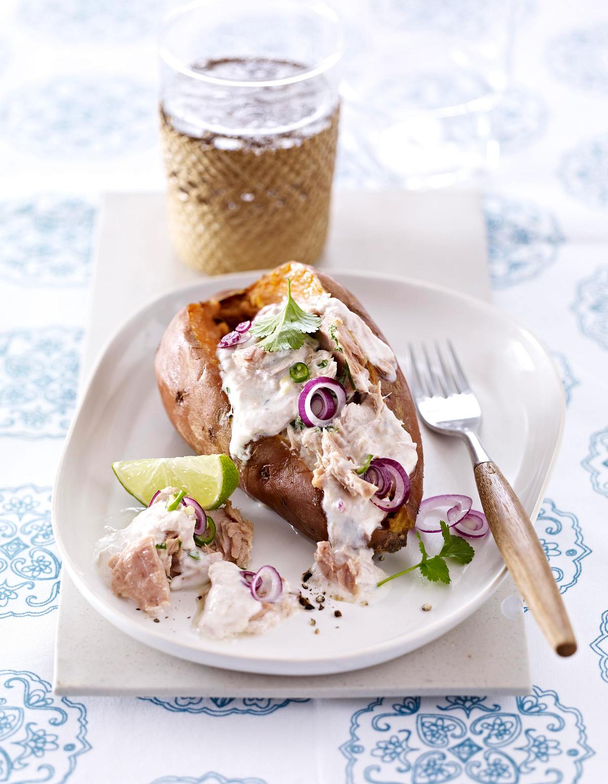 Gefüllte Süßkartoffeln mit Thunfisch-Salat Rezept