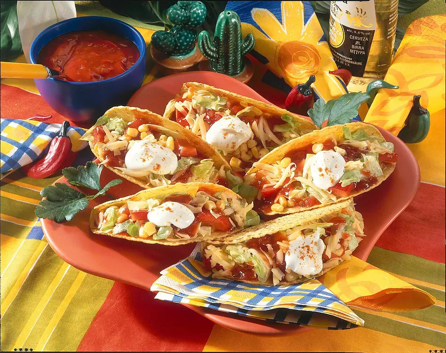 Gefüllte Tacos mit Salat Rezept Gefüllte Tacos mit Salat Rezept