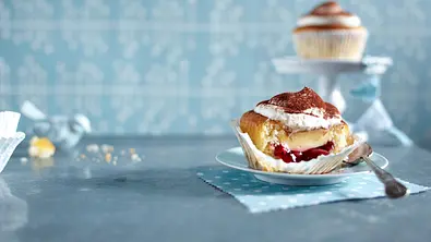 Gefüllte Vanille-Muffins Rezept - Foto: LECKER @ Bauer Media Group