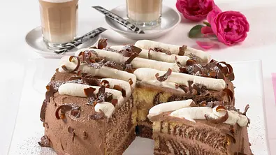 Gefüllte Zebra-Torte Rezept - Foto: LECKER @ Bauer Media Group