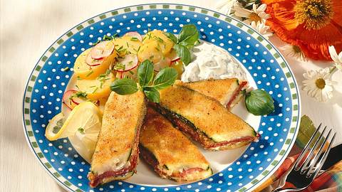 Gefüllte Zucchini mit Camembert Rezept - Foto: Maass